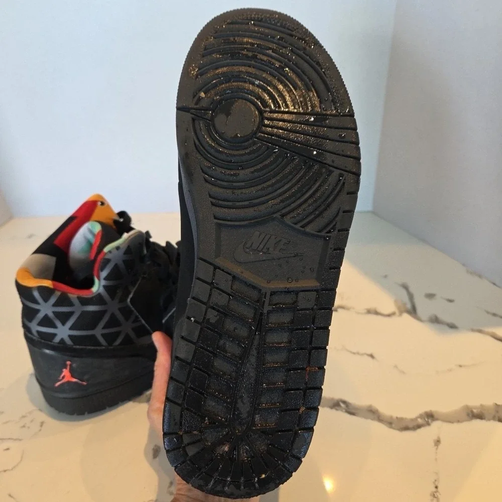 Size 10.5 - Jordan 1 Flight Black‎